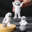 Cosmonaut® – Conjunto de Estatuetas de Astronauta para decoração